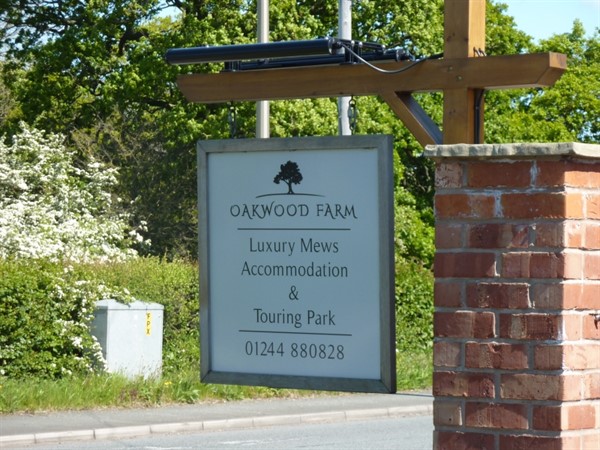   Welcome to Oakwood Farm
