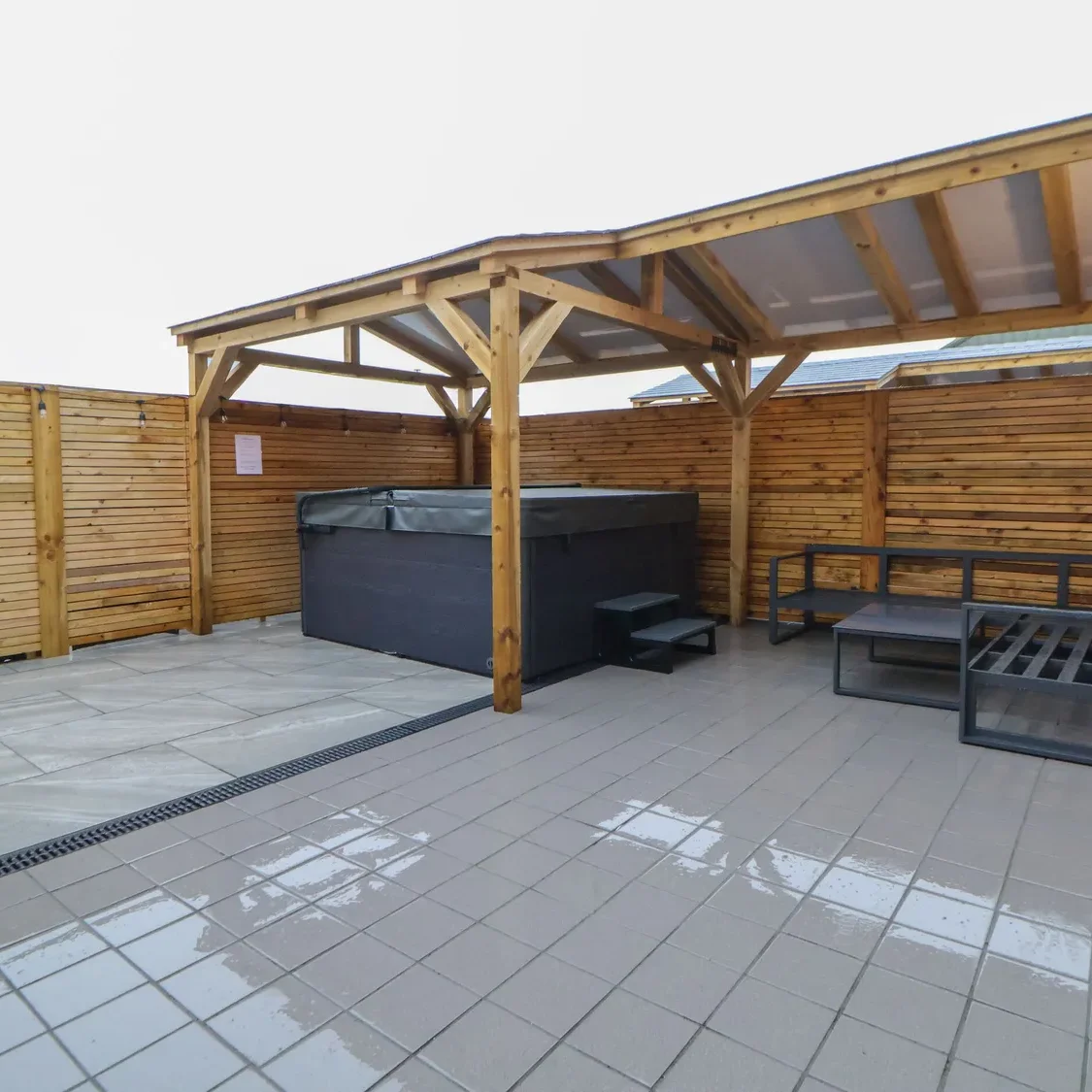 sc_1765958726_1194407_35